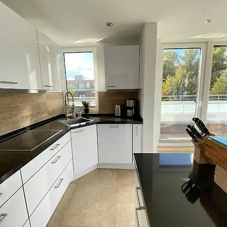 شقة Moderne-penthousewohnung-mitten-im-zentrum-grosse-dachterasse *