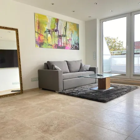 Moderne-penthousewohnung-mitten-im-zentrum-grosse-dachterasse شقة